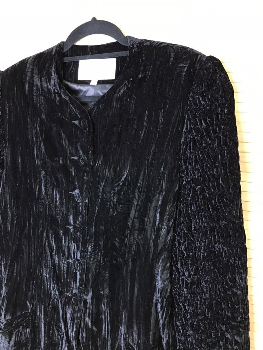 Women's GENESIO BY SUNNY CHAYES Black Velvet Vintage Coat sz S Small excellent - Picture 3 of 6